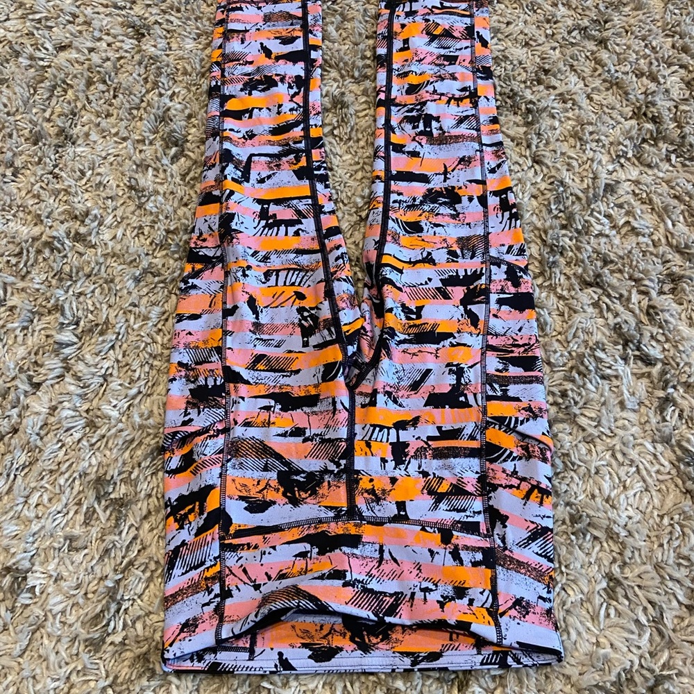 Lululemon Patterned Cropped Leggings